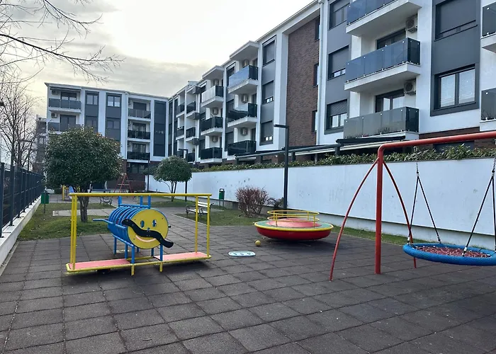 Garden Escape Zemun 公寓 *